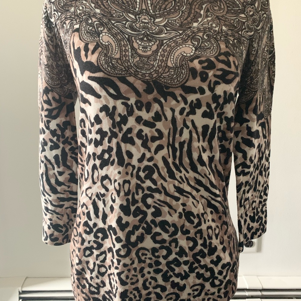 😍 3 FOR $15🥳 DANA BUCHMAN 3/4 Sleeve Cheetah Top